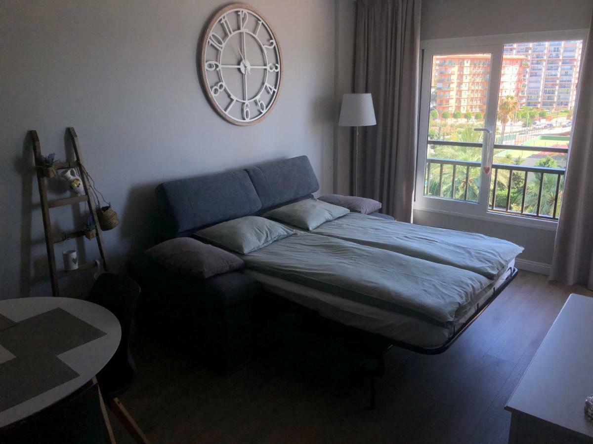 Beachfront apartment in Fuengirola NEW Esterno foto
